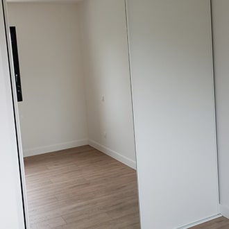 Pose de dressings à Bécon-les-Granits