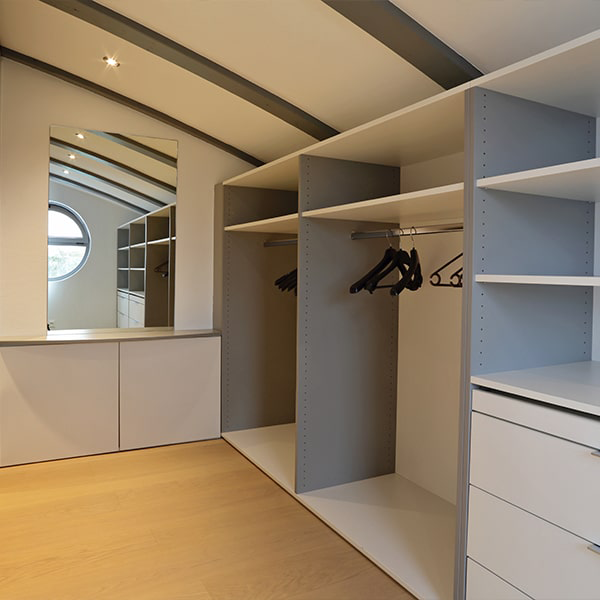 Pose de dressings à Bécon-les-Granits