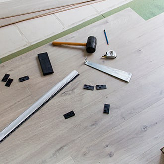 Pose de Parquet à Bécon-les-Granits